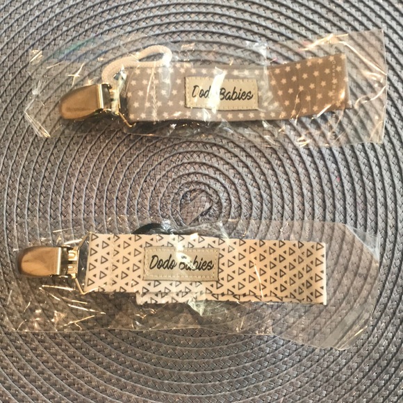 🛍 SALE! Dodo Babies pacifier clips & case set - Picture 4 of 5